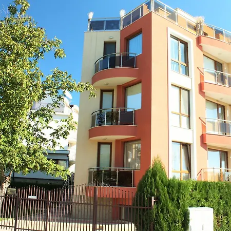 студио 12 във Fantasy Apartment Varna